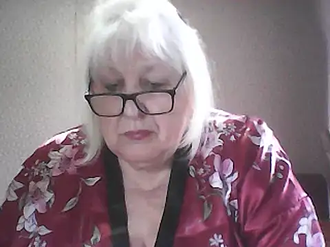 Snapshot of Alexia64231 chatting on 04-11-26, 12:20 Alexia64231 online show from 04-11-26, 12:20