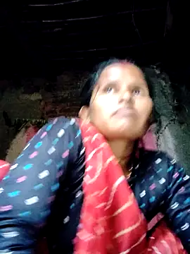 Snapshot of Sanjna_cuty chatting on 10-27-25, 02:45 Sanjna cuty online show from 10-27-25, 02:45