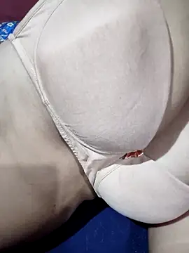Bhabi-Hot0 online show from 10-17-25, 11:23