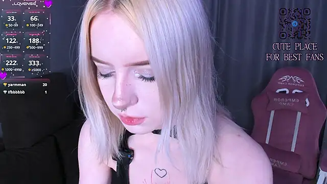Snapshot of godlikegirlyy chatting on 03-17-26, 03:15 godlikegirlyy online show from 03-17-26, 03:15