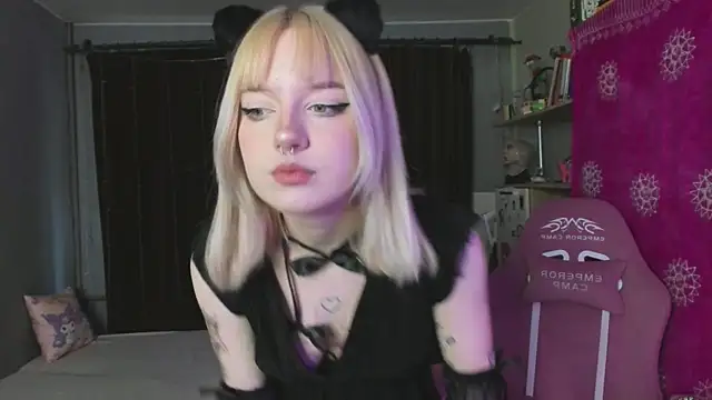 godlikegirlyy online show from 09-28-25, 01:18