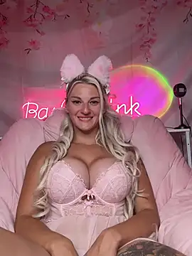 Snapshot of Barbie-Pink chatting on 07-09-26, 04:50 Barbie-Pink online show from 07-09-26, 04:50