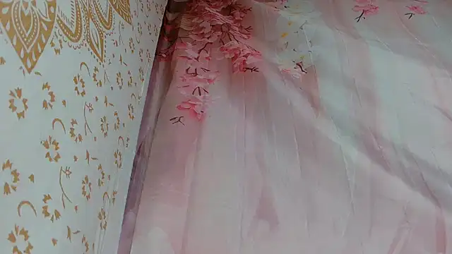 Barbie-Pink online show from 03-12-26, 04:44