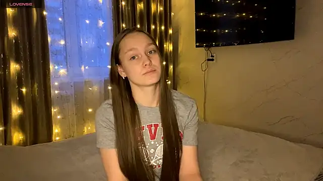 SoSweetGirl online show from 12-18-25, 10:08