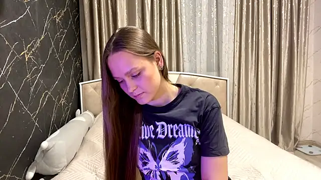 SoSweetGirl online show from 09-21-25, 06:02