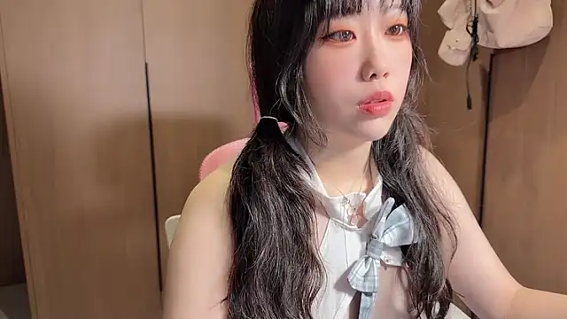 Lilium-520 online show from 11-23-25, 11:53