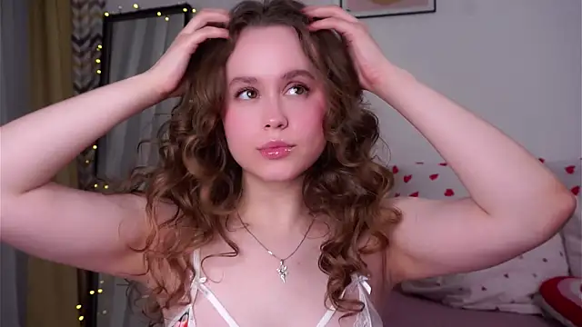 SusannaScholler online show from 04-08-26, 10:11