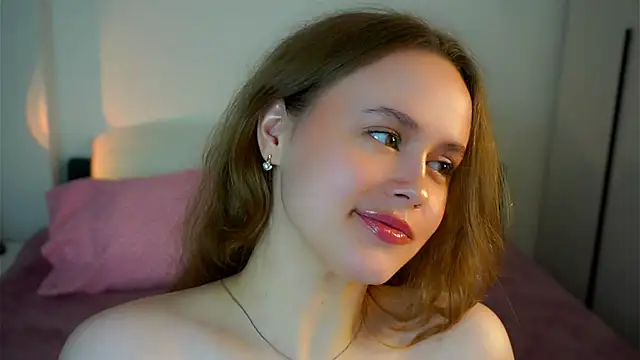 SusannaScholler online show from 10-17-25, 06:43