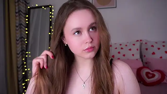 SusannaScholler online show from 04-14-26, 10:59