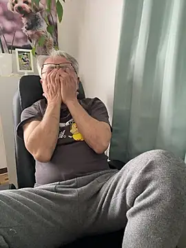 gholly2007 online show from 02-11-26, 02:44