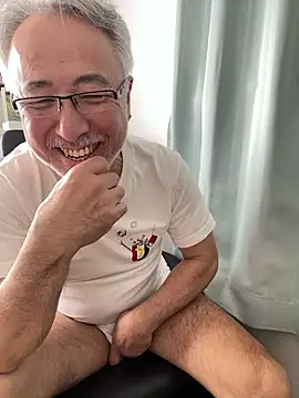 gholly2007 online show from 04-05-26, 02:07