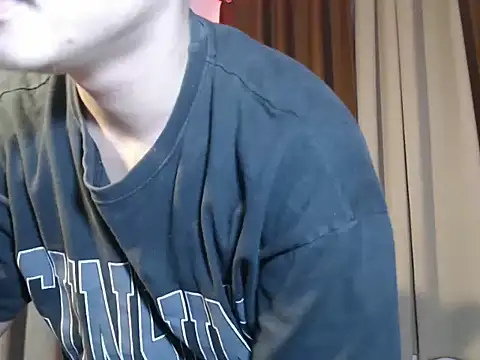 hot emman online show from 06-10-26, 03:19