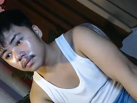 hot emman online show from 06-11-26, 02:53