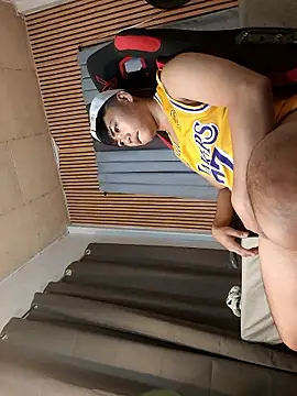 hot emman online show from 01-08-26, 02:28