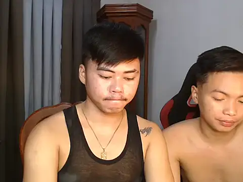Snapshot of hot_emman chatting on 09-19-25, 02:04 hot emman online show from 09-19-25, 02:04
