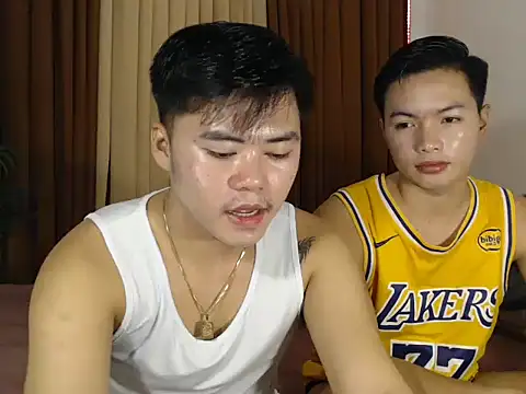 Snapshot of hot_emman chatting on 02-28-26, 04:34 hot emman online show from 02-28-26, 04:34