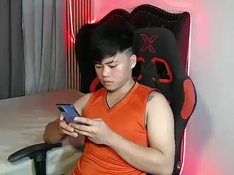 hot emman online show from 01-07-26, 01:43