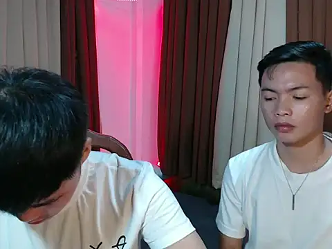 Snapshot of hot_emman chatting on 02-19-26, 01:57 hot emman online show from 02-19-26, 01:57