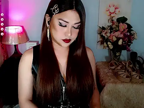 Snapshot of Pukesavurrat chatting on 06-21-26, 04:51 Pukesavurrat online show from 06-21-26, 04:51