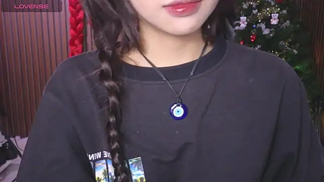      Panda      online show from 12-01-25, 03:40