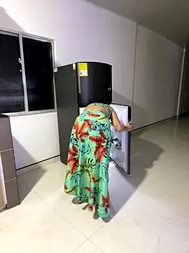 LuluMonroe Eup online show from 09-11-25, 02:22