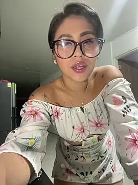 LuluMonroe Eup online show from 03-21-26, 02:13