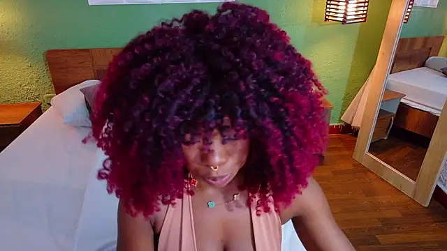 Snapshot of Chocolatte_dreams chatting on 10-04-25, 01:01 Chocolatte dreams online show from 10-04-25, 01:01