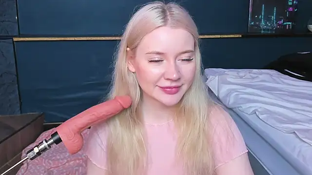 Lillie Berry online show from 04-08-26, 04:25