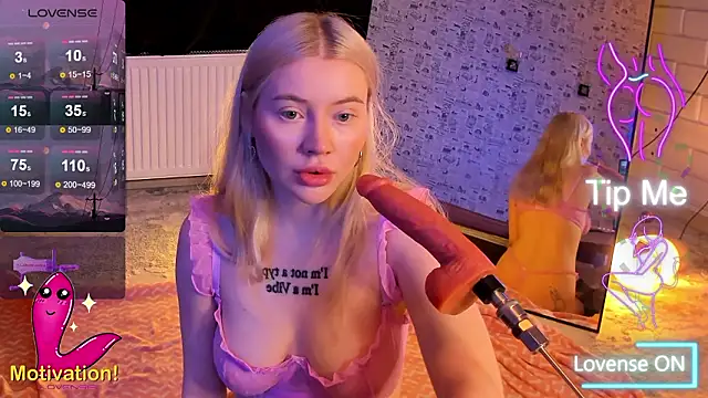 Lillie Berry online show from 02-20-26, 04:42