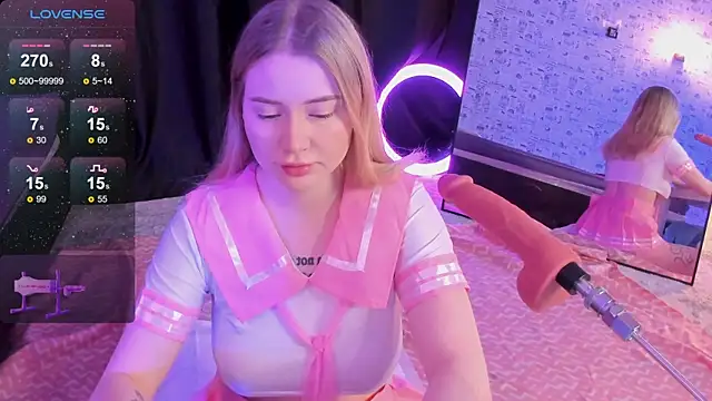 Lillie Berry online show from 12-20-25, 04:48