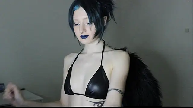 midnightsiren777 online show from 03-05-26, 09:43