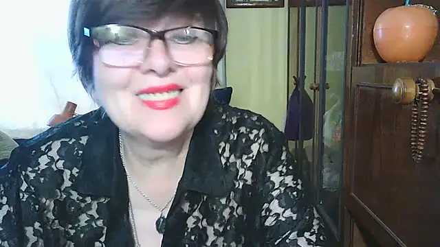 Snapshot of VeronicaGold511 chatting on 06-03-26, 06:47 VeronicaGold511 online show from 06-03-26, 06:47