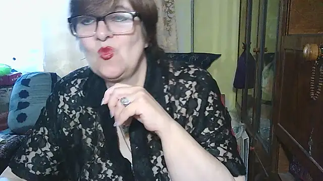 VeronicaGold511 online show from 10-05-25, 07:21