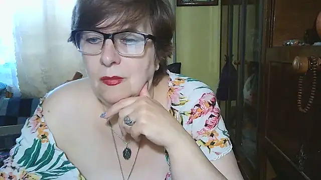 VeronicaGold511 online show from 09-19-25, 07:23