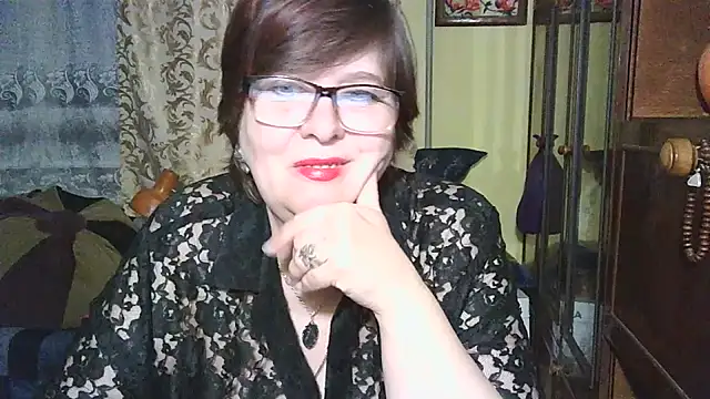 Snapshot of VeronicaGold511 chatting on 02-15-26, 04:35 VeronicaGold511 online show from 02-15-26, 04:35