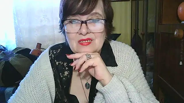 Snapshot of VeronicaGold511 chatting on 02-01-26, 08:23 VeronicaGold511 online show from 02-01-26, 08:23