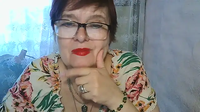 Snapshot of VeronicaGold511 chatting on 07-22-26, 07:32 VeronicaGold511 online show from 07-22-26, 07:32