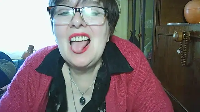 VeronicaGold511 online show from 04-11-26, 07:45