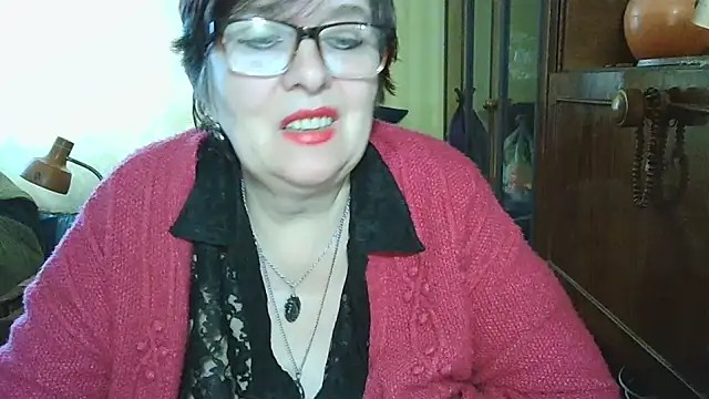 Snapshot of VeronicaGold511 chatting on 01-19-26, 09:02 VeronicaGold511 online show from 01-19-26, 09:02