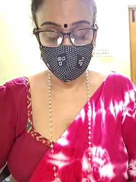 Snapshot of sweet-lotus chatting on 10-14-25, 04:13 sweet-lotus online show from 10-14-25, 04:13