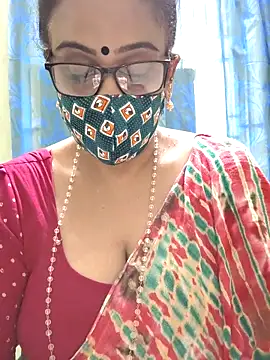 sweet-lotus online show from 11-25-25, 04:13