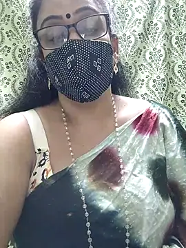 Snapshot of sweet-lotus chatting on 10-13-25, 04:08 sweet-lotus online show from 10-13-25, 04:08