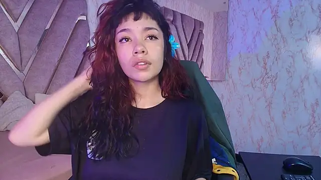 Snapshot of redd_pandaa chatting on 06-03-26, 03:40 redd pandaa online show from 06-03-26, 03:40