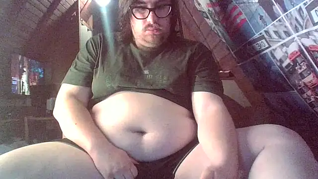 Snapshot of chubbyDavid1998 chatting on 04-25-26, 04:59 chubbyDavid1998 online show from 04-25-26, 04:59
