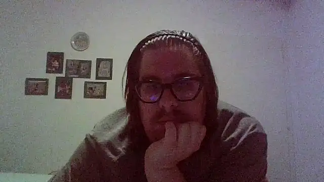 Snapshot of chubbyDavid1998 chatting on 05-13-26, 05:42 chubbyDavid1998 online show from 05-13-26, 05:42