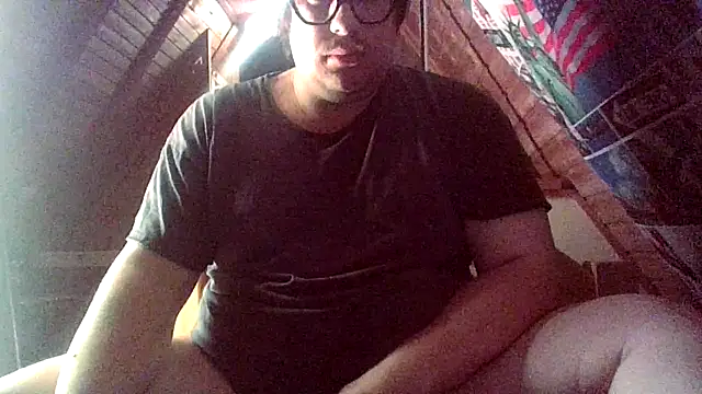 chubbyDavid1998 online show from 10-31-25, 04:03