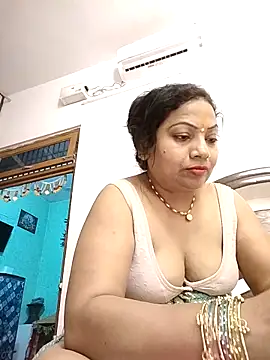 Cute-Janvi20 online show from 04-13-26, 09:02