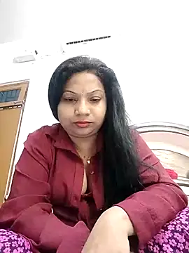 Snapshot of Cute-Janvi20 chatting on 05-11-26, 04:15 Cute-Janvi20 online show from 05-11-26, 04:15