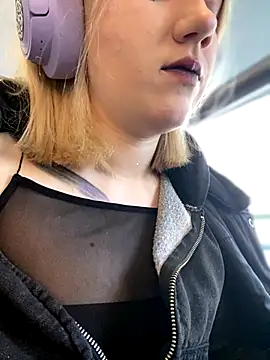 Cherry   Blossom online show from 10-17-25, 11:01