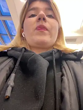 Cherry   Blossom online show from 11-26-25, 01:11